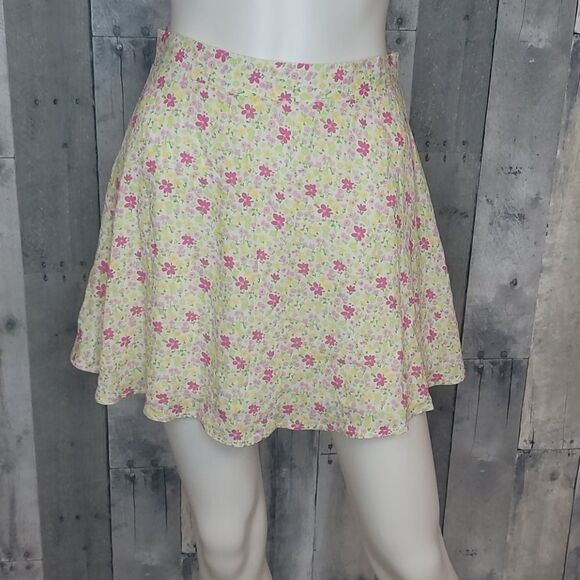 Charlie Holiday Willow Festive Floral Skirt - Picture 4 of 8